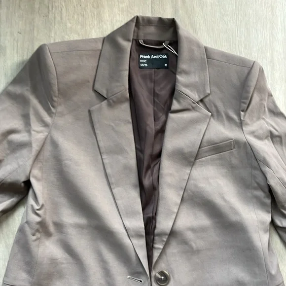 Frank And Oak The Relaxed 2-Button Blazer in Dark Taupe Size XS - Picture 6 of 10